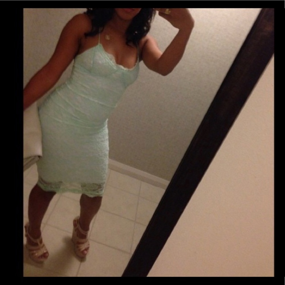 Lace bodycon medi dress